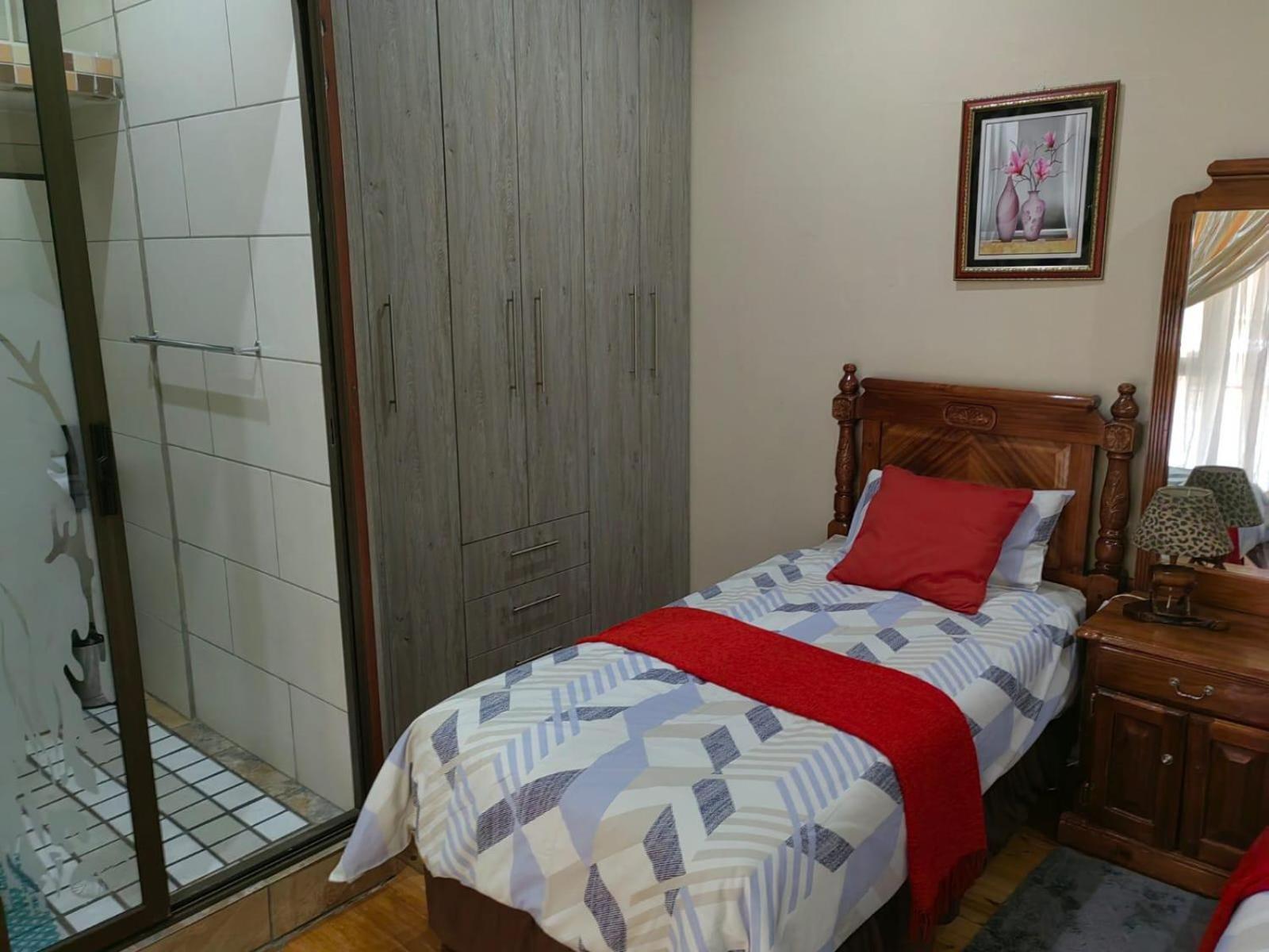 Sibahlenomhlambi Guesthouse Springs  Buitenkant foto