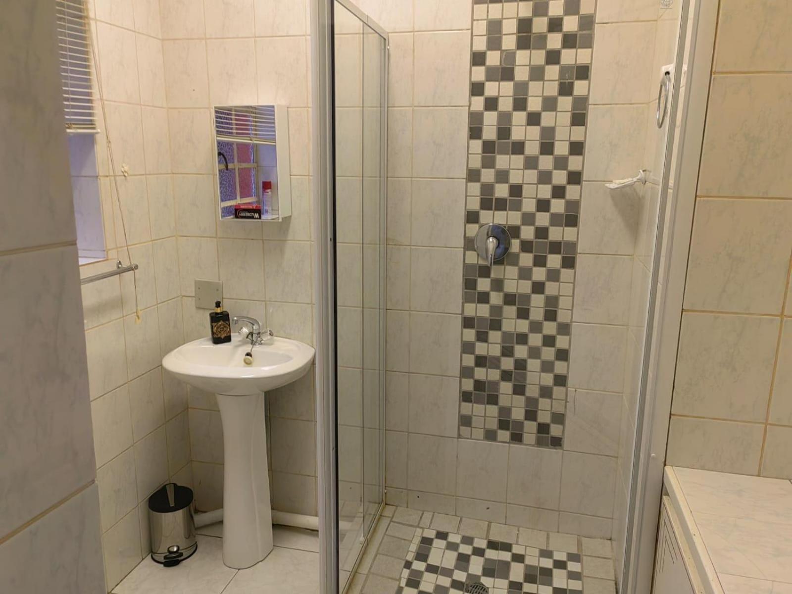 Sibahlenomhlambi Guesthouse Springs  Kamer foto